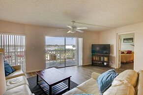544 El Matador 1 Bedroom Condo by RedAwning