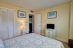 327 El Matador 2 Bedroom Condo by RedAwning