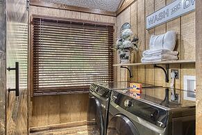 Er26 - Sasquatch Inn - Great Location! Close To Town Resort Pool! 2 Be