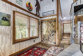 Er26 - Sasquatch Inn - Great Location! Close To Town Resort Pool! 2 Be