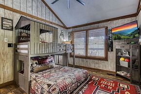 Er26 - Sasquatch Inn - Great Location! Close To Town Resort Pool! 2 Be