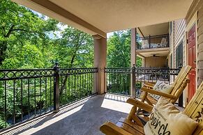 Gatehouse 203 - Great Condos Just Outside Downtown Gatlinburg! 2 Bedro