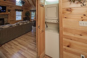 Er302 - Best Of Times Great Location-close To Town 2 Bedroom Cabin by 