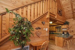 Er302 - Best Of Times Great Location-close To Town 2 Bedroom Cabin by 