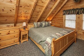 Er302 - Best Of Times Great Location-close To Town 2 Bedroom Cabin by 