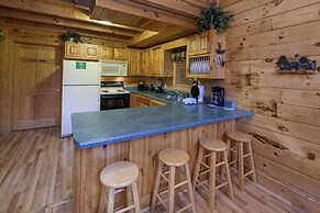 Er302 - Best Of Times Great Location-close To Town 2 Bedroom Cabin by 