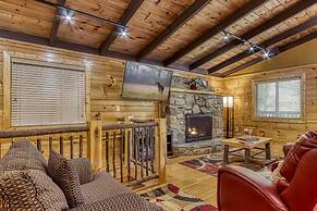 Gatlinburg Views A Unique Cabin Mountain Views Expansive Decks Adjacen