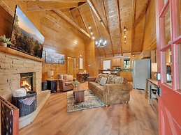 Er76 - Bear Tracks - Great Location! Close To All The Action! 2 Bedroo