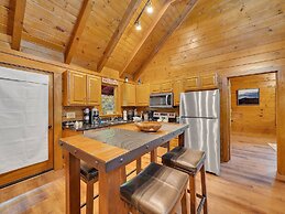 Er76 - Bear Tracks - Great Location! Close To All The Action! 2 Bedroo