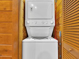 Er76 - Bear Tracks - Great Location! Close To All The Action! 2 Bedroo