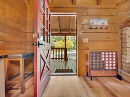 Er76 - Bear Tracks - Great Location! Close To All The Action! 2 Bedroo