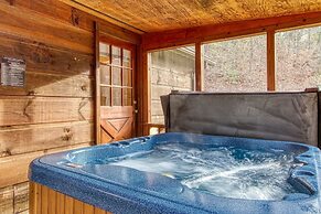 Er46 - Cherith Brook - Great Location. Just Across From Swimming Pool!