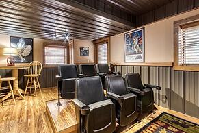 Er45 - Tin Pan Alley - Great Location. Just Across From Swimming Pool!