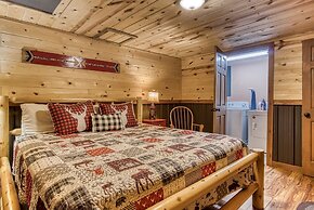 Er45 - Tin Pan Alley - Great Location. Just Across From Swimming Pool!