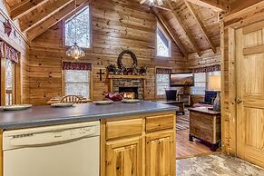 Er313- Crosswinds- Great Location- Close To Town 5 Bedroom Cabin