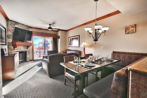 3701a Westgate 1 Bedroom Condo by RedAwning