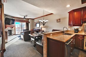 3701a Westgate 1 Bedroom Condo by RedAwning