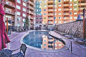 3701a Westgate 1 Bedroom Condo by RedAwning