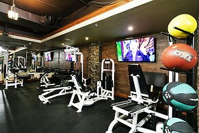 3701a Westgate 1 Bedroom Condo by RedAwning