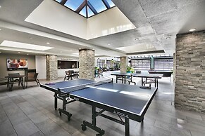 3701a Westgate 1 Bedroom Condo by RedAwning