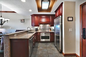 3701a Westgate 1 Bedroom Condo by RedAwning