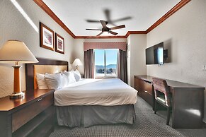 3701a Westgate 1 Bedroom Condo by RedAwning