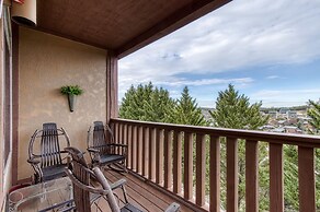 Owl See You 3205 - Close To Dollywood And Overlooking Gatlinburg Golf 