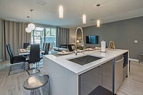 LeReve - 4 Bedrooms w Splashppol- 1205LR 4 Townhouse by RedAwning