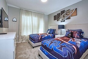 LeReve - 4 Bedrooms w Splashppol- 1205LR 4 Townhouse by RedAwning