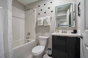 LeReve - 4 Bedrooms w Splashppol- 1205LR 4 Townhouse by RedAwning