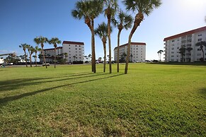 115 El Matador 1 Bedroom Condo by RedAwning