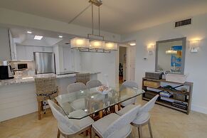 349 El Matador 2 Bedroom Condo by RedAwning