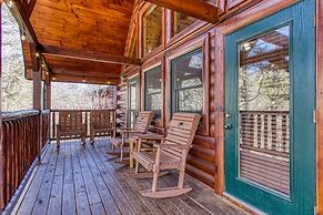 Gatlinburg Enchantment - 3br - 3ba Sleeps 10! 3 Bedroom Cabin