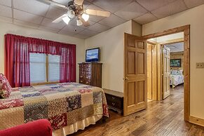 Er 222 â Al's Nest - Great Location â Close To Town! 2 Bedroom Cabin b