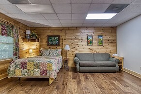 Er 222 â Al's Nest - Great Location â Close To Town! 2 Bedroom Cabin b