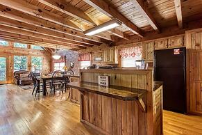 Er1 - Smoky Mountain Escape Great Location - Close To Town! 3 Bedroom 