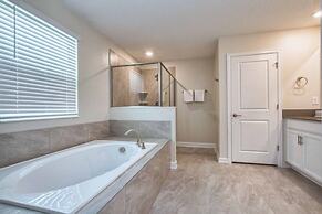 Storey Lake-6 Bedroom Pool Home - 1680STR 6 Home by RedAwning