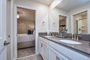 Storey Lake-6 Bedroom Pool Home - 1680STR 6 Home by RedAwning