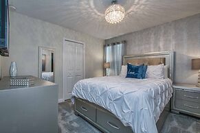 Storey Lake-6 Bedroom Pool Home - 1680STR 6 Home by RedAwning