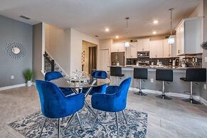 Storey Lake-6 Bedroom Pool Home - 1680STR 6 Home by RedAwning