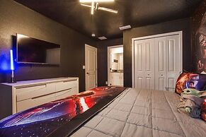 Storey Lake-6 Bedroom Pool Home - 1680STR 6 Home by RedAwning