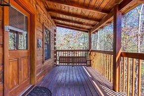 Er27- Bear Naked - Great Location- Close To Town 2 Bedroom Cabin by Re