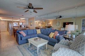 466 El Matador 2 Bedroom Condo by RedAwning