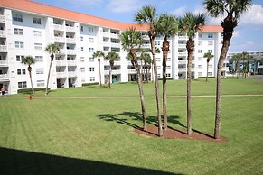 225 El Matador 1 Bedroom Condo by RedAwning