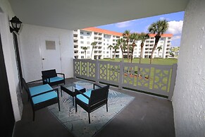 225 El Matador 1 Bedroom Condo by RedAwning