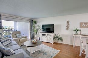 225 El Matador 1 Bedroom Condo by RedAwning