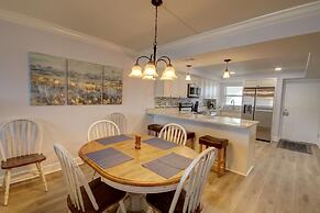 461 El Matador 2 Bedroom Condo by RedAwning