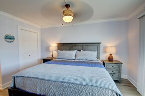 461 El Matador 2 Bedroom Condo by RedAwning