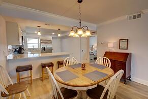 461 El Matador 2 Bedroom Condo by RedAwning