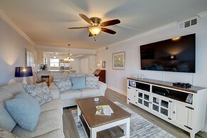 461 El Matador 2 Bedroom Condo by RedAwning